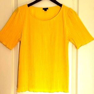 Ann Taylor - Yellow  ribbed top (L)